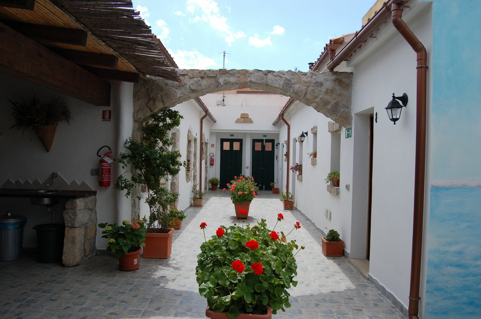 Olbia Domus Inn Exterior photo